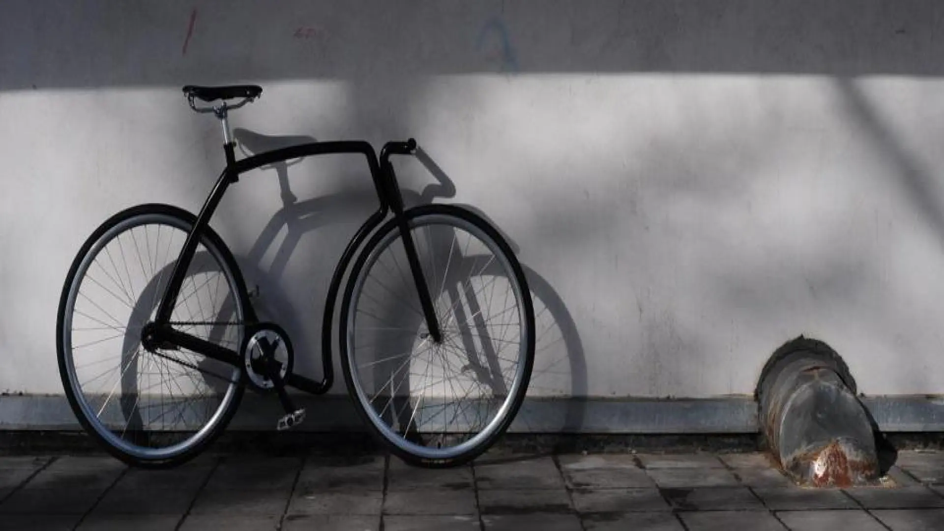 The Viks is made from two tubular frames joined at the head tube, seat tube and bottom bracket