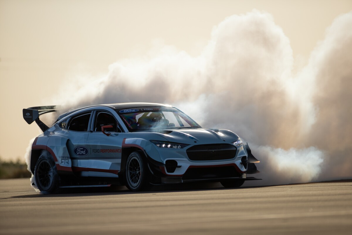 1 400 Hp Ford Mustang Mach E Will Eat Teslas And Vaporize Race Tracks