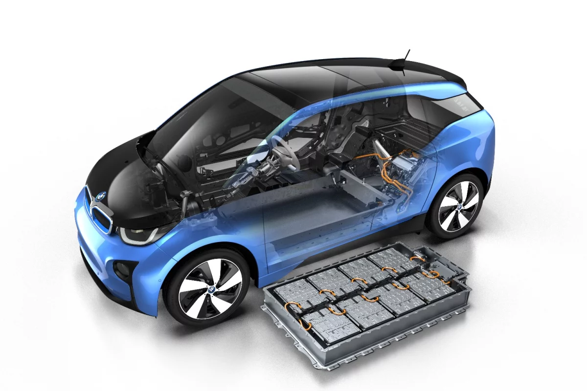 The 2017 BMW i3 uses a larger 33-kWh lithium-ion battery (vs the 22-kWh battery in earlier models)