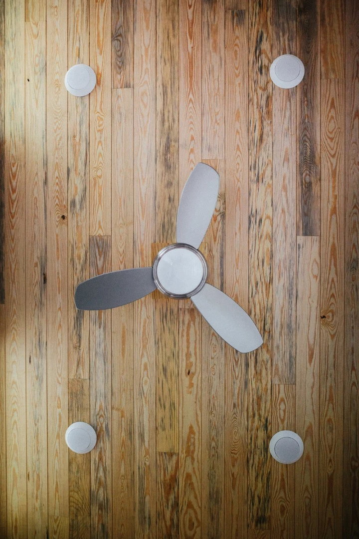 A ceiling fan helps keep the interior cool in summer