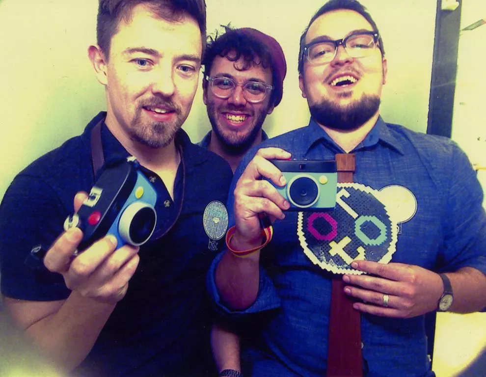 What sets the camera apart from your typical point and shoot, is a crank that pops up from the top enabling you to instantly capture GIFs