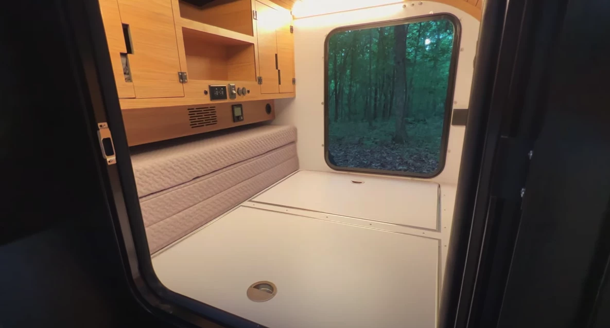 Under-bed storage hatches