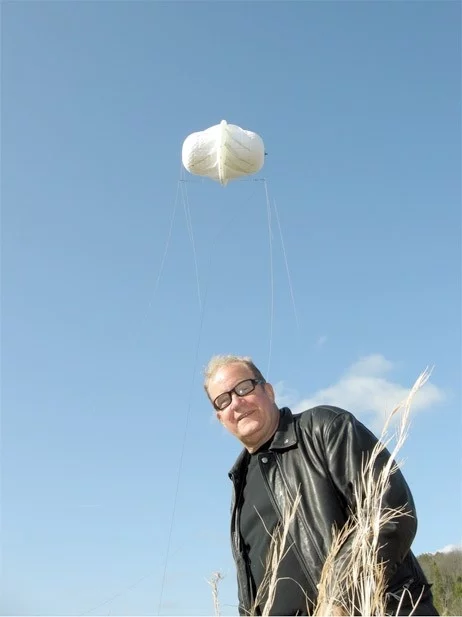 Magenn's MARS floating wind generator with inventor Fred Ferguson