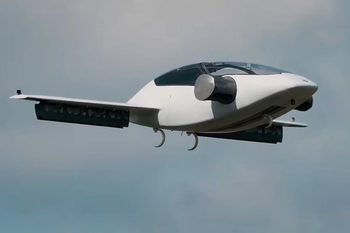 The Lilium jet in action during its maiden flight