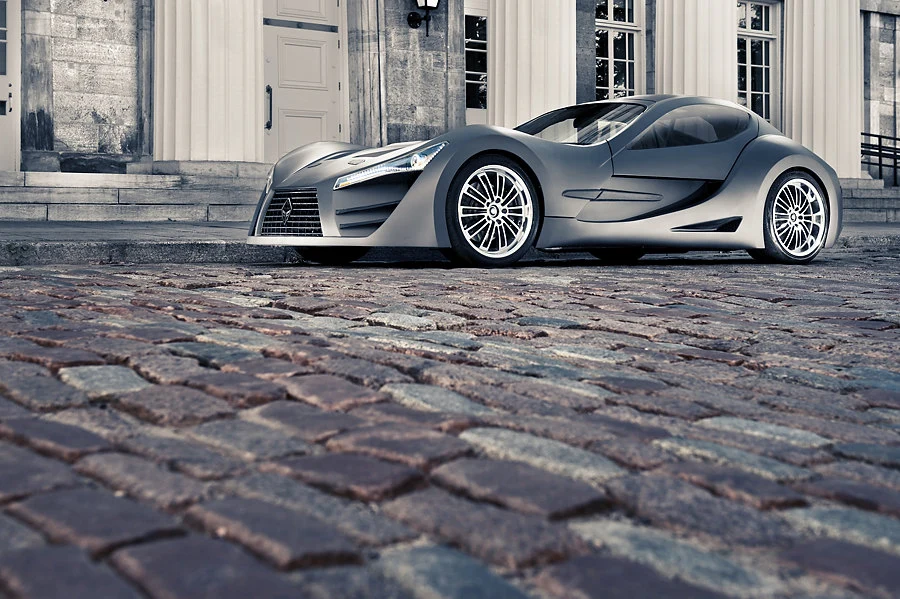 The Felino cB7 has integrated wings