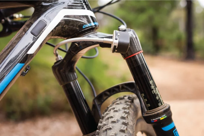ShockWiz advises users on their suspension settings, by monitoring the pressure in the fork or rear shock