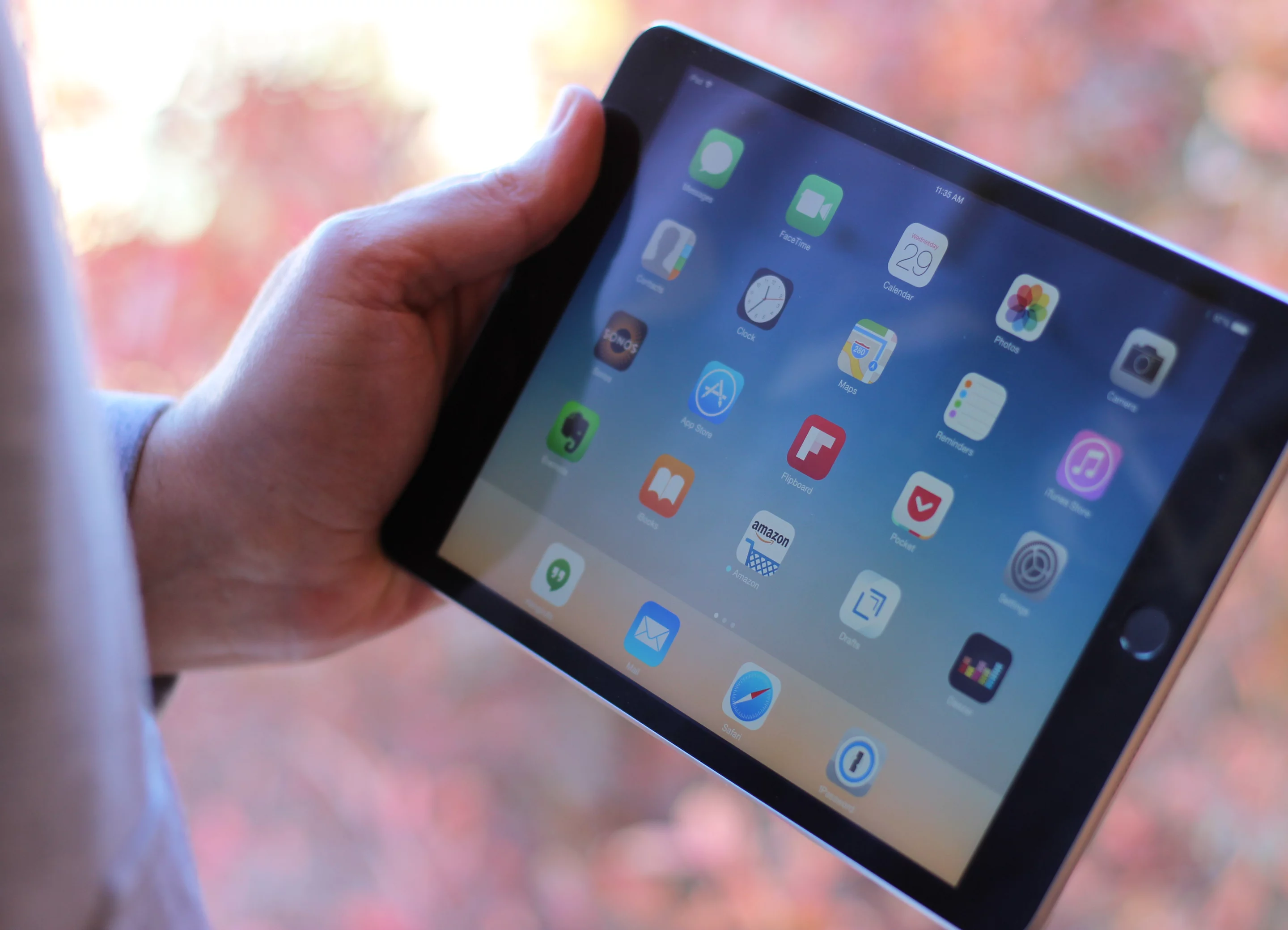 Like the two previous iPad minis, the Mini 3 has a 7.9-in screen (Photo: Will Shanklin/Gizmag.com)