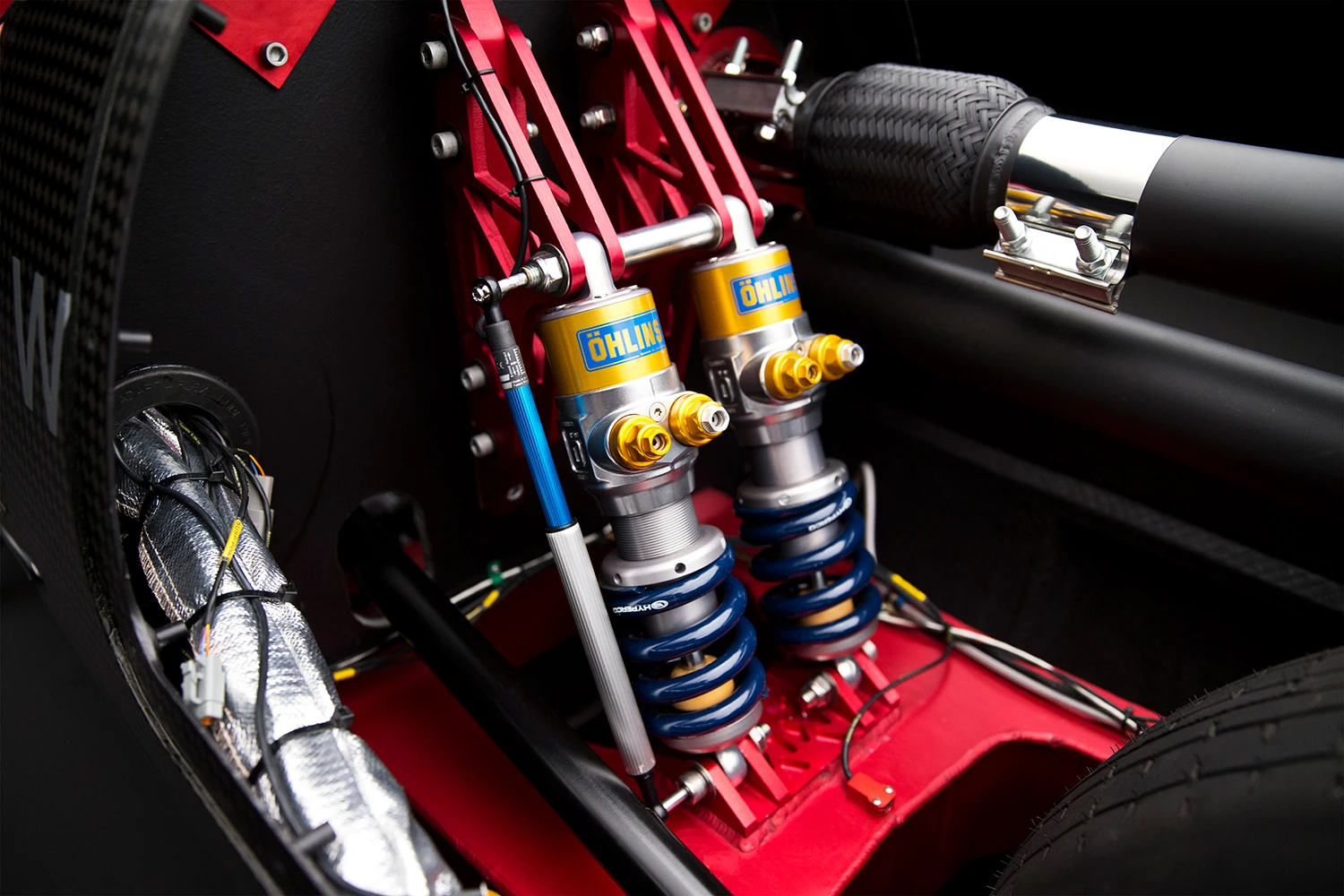 The Castrol Rocket features Ohlins TTX36 adjustable shock absorbers