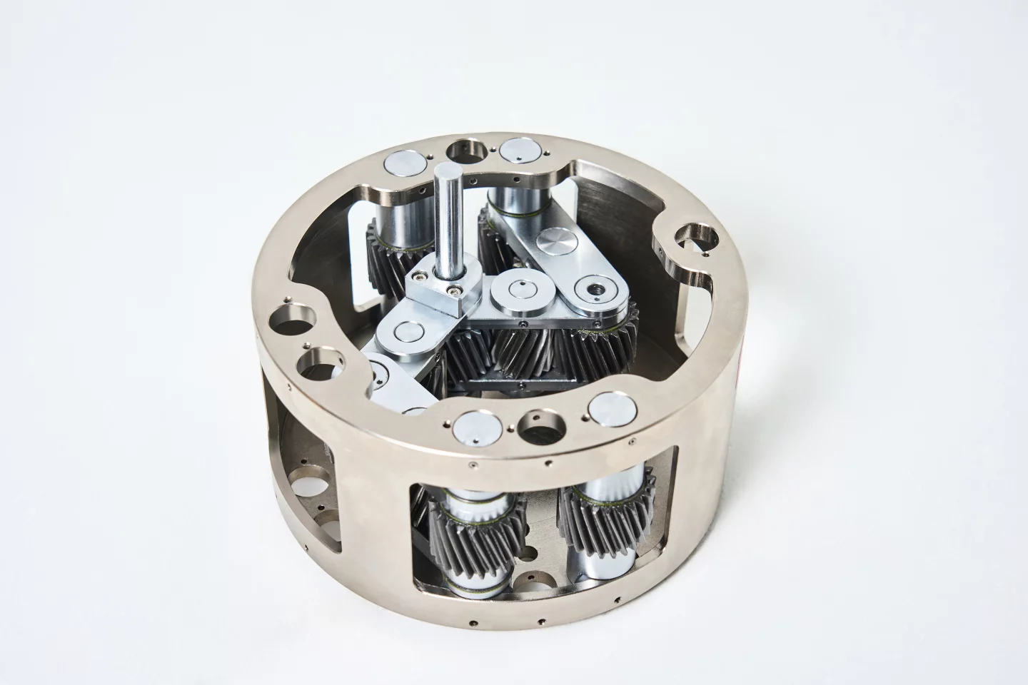 A close look at one of the Uni Wheel modules, which engages an outer ring gear