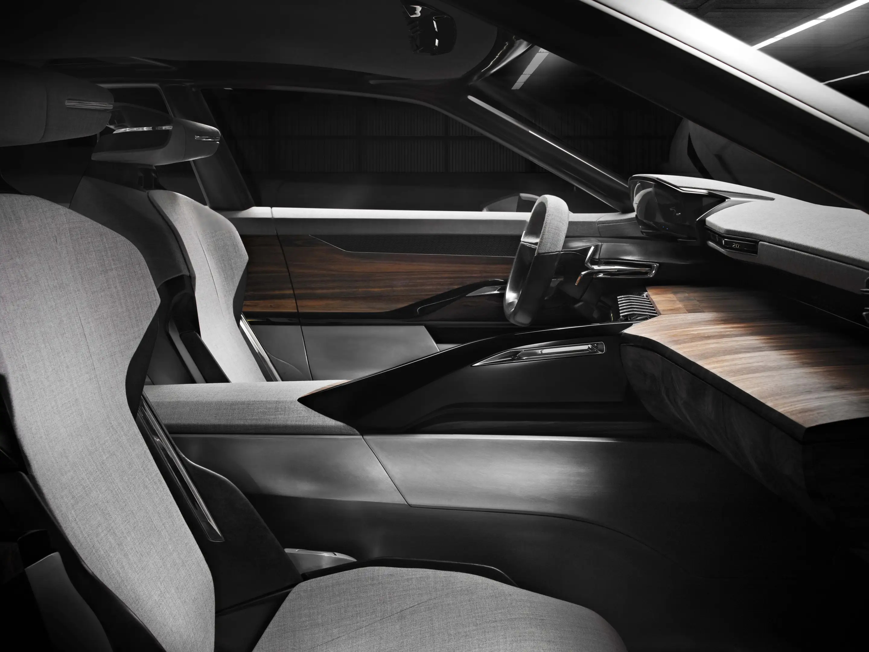 The four bucket seats include composite, chiné and leather