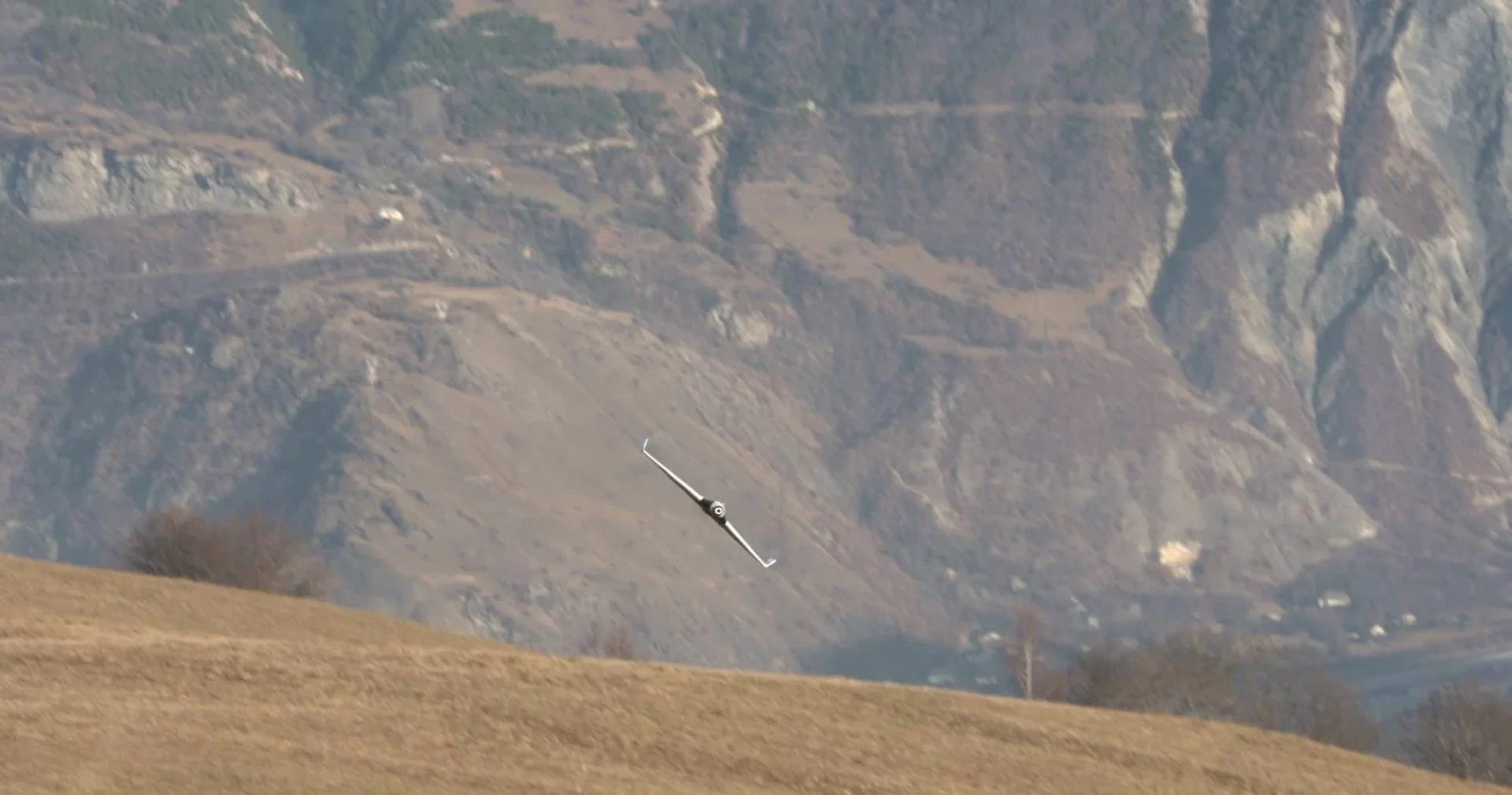 The Disco drone has a brisk top speed of 50 mph (80 km/h)