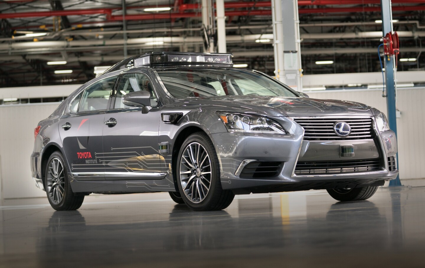 The Toyota Platform 3.0 system uses Luminar LIDAR sensors that have a 200-meter range and which are now covering a full 360 degrees around the car