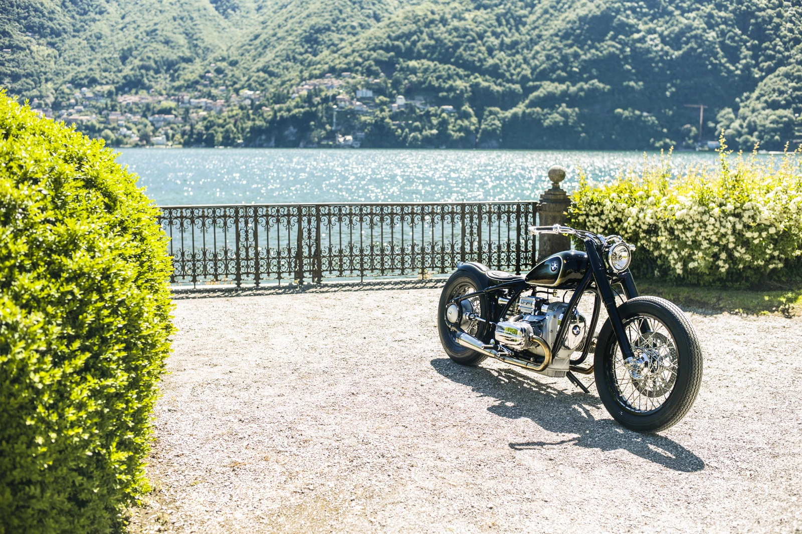 The R5 Hommage was one of the stars of the Concorso d' Elegenza Villa d' Este 2016 on the shore of Lake Como in Italy