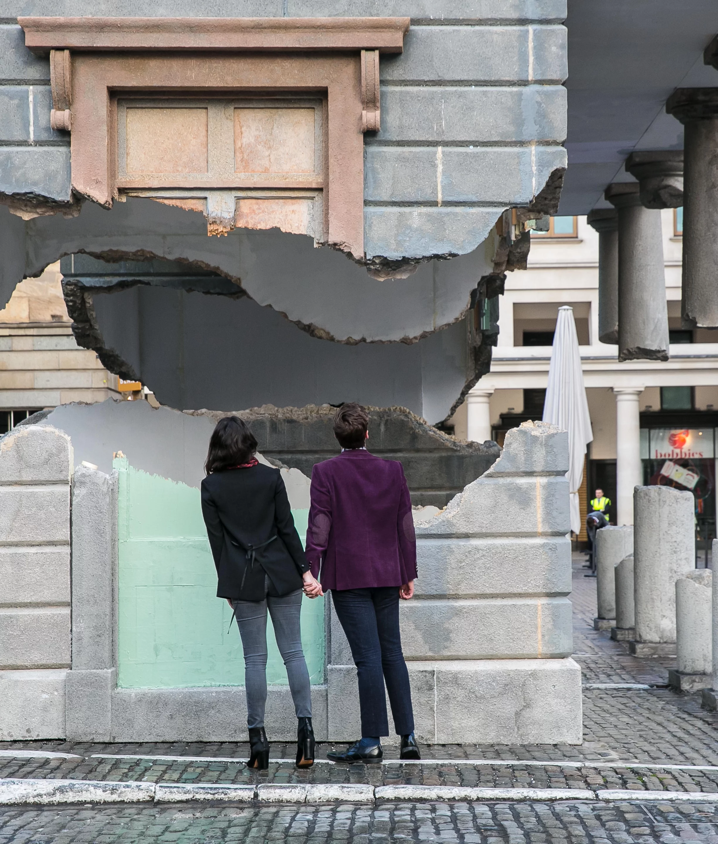 "The hovering building introduces contemporary art to traditional architecture, performing a magic trick of spectacular scale to present the everyday world in an extraordinary way," says Chinneck (Photo: Jeff Moore)