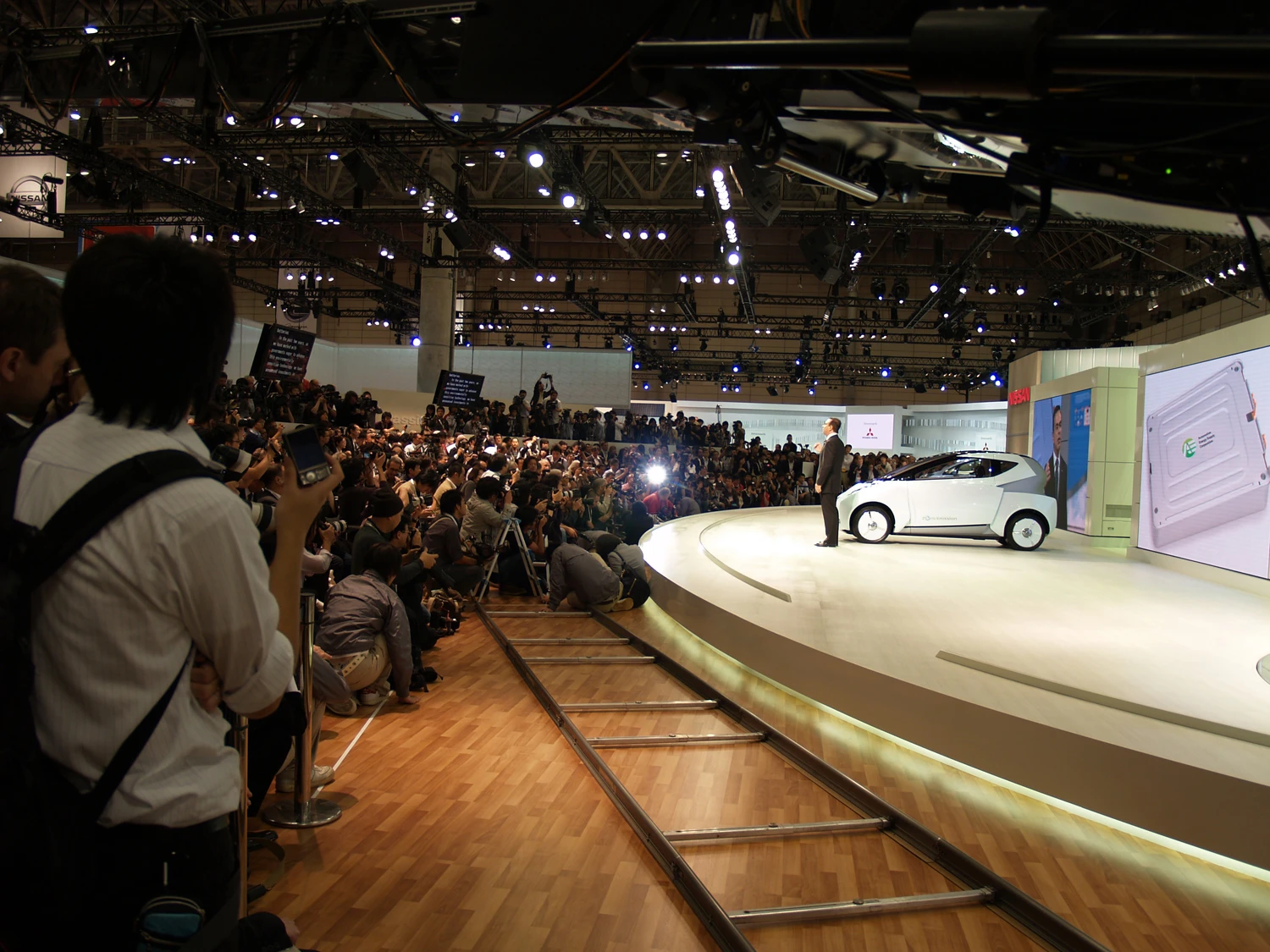 Nissan's unveiling of the LandGlider