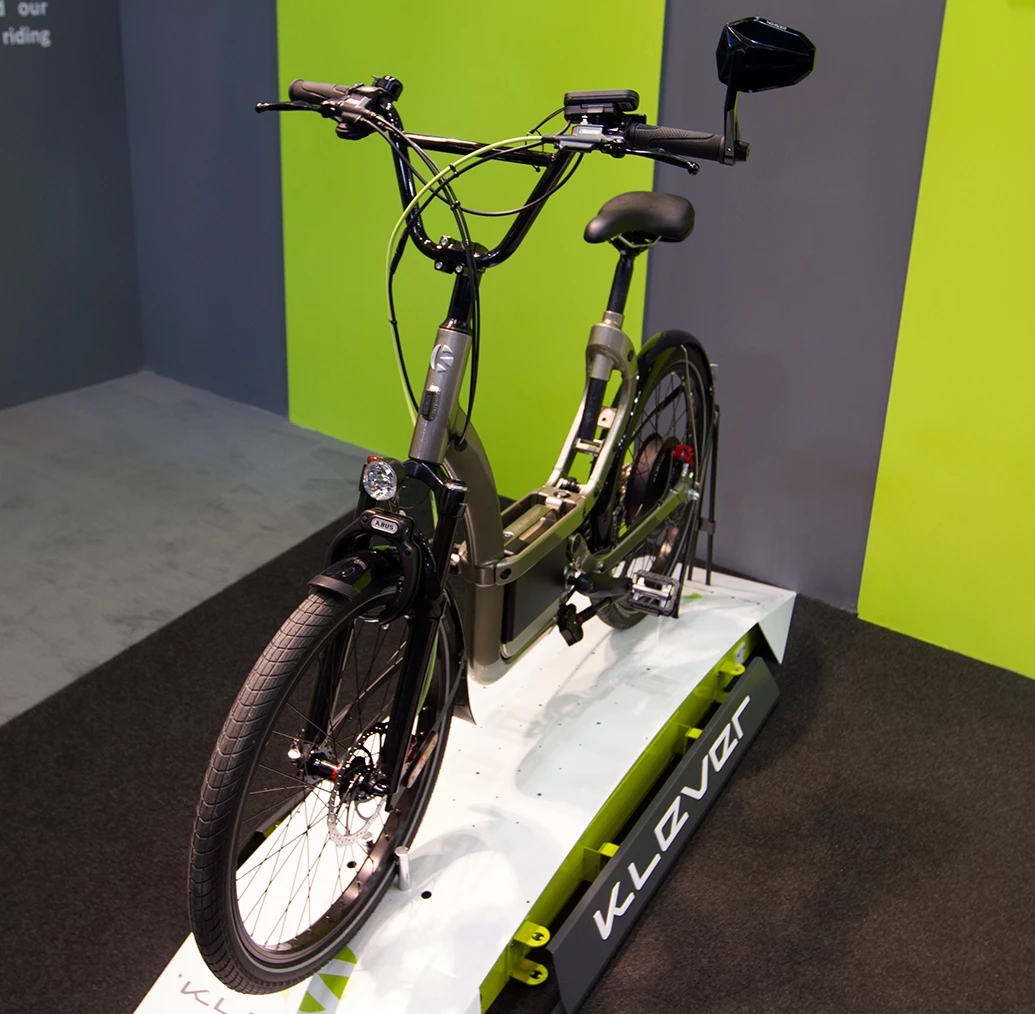 Like all Klever models, the B45 features front and rear lights
