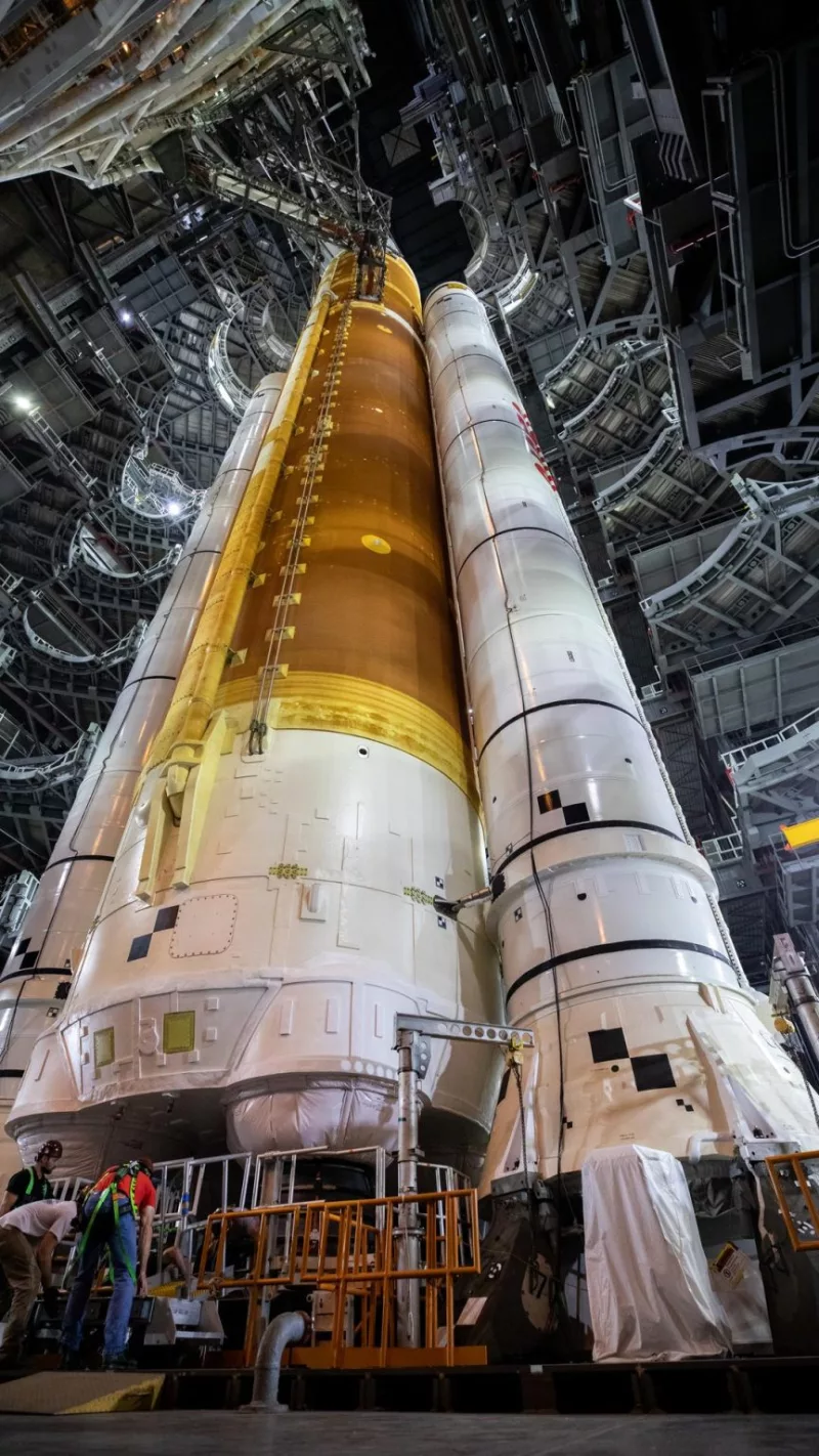 NASA's massive Moon rocket takes an excursion to the launch pad