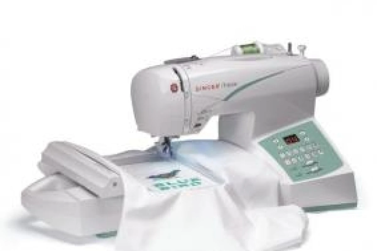 Singer's Futura CE250 sewing and embroidery machine
