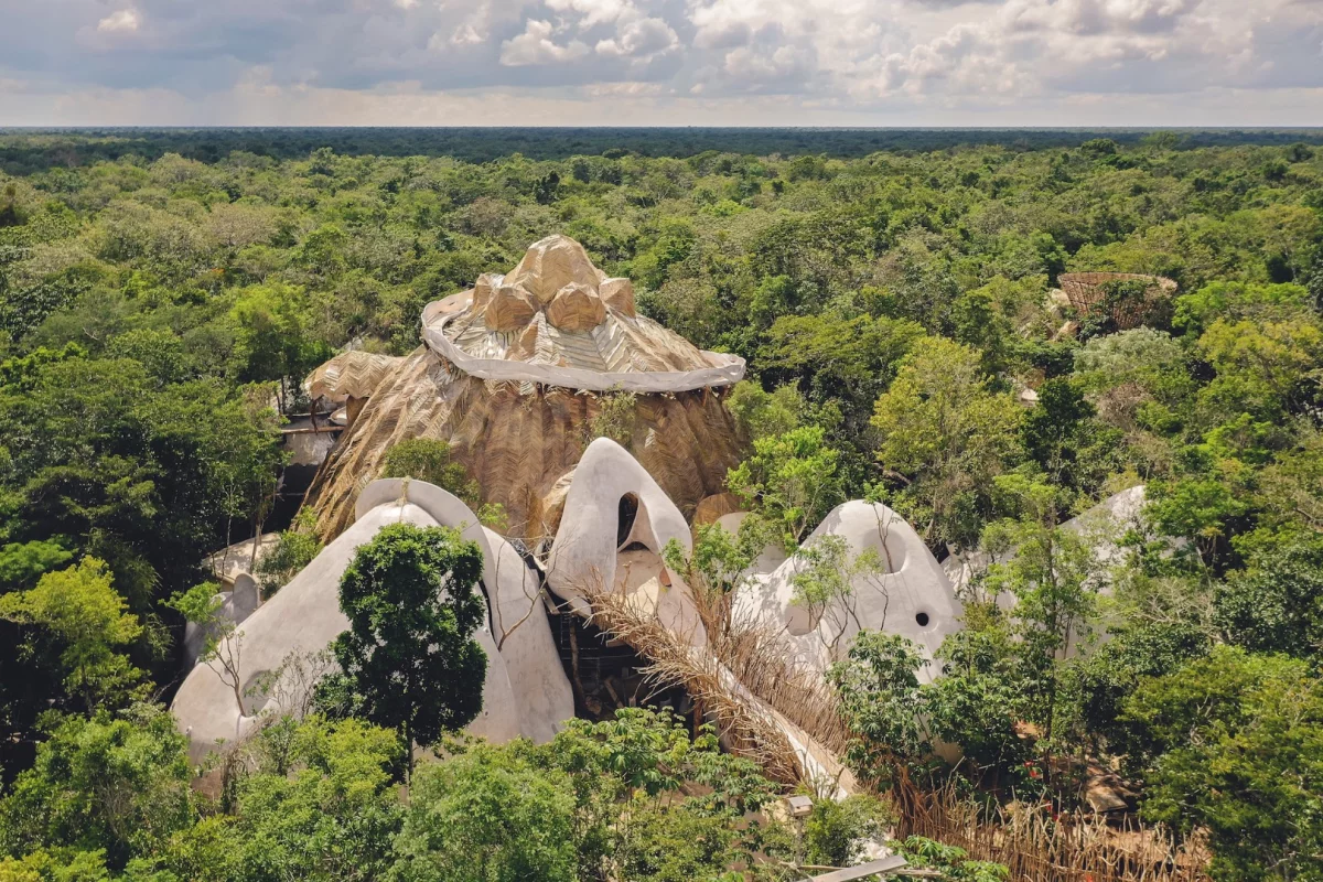 A 16 m (52 ft)-tall dome structure lies at the heart of Azulik Uh May