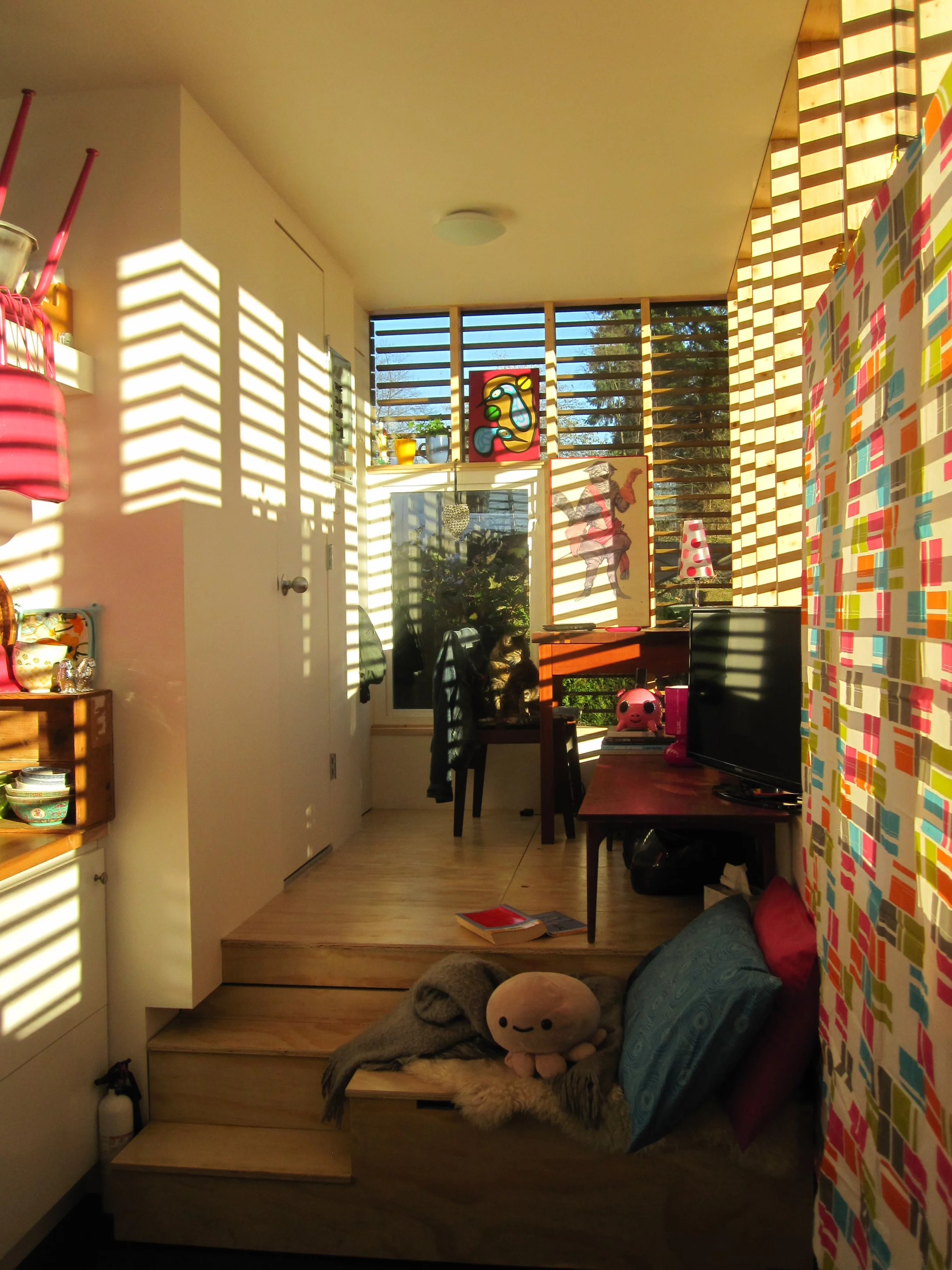 Inside the Thousand Crow tiny house (Photo: Isabella Mori)