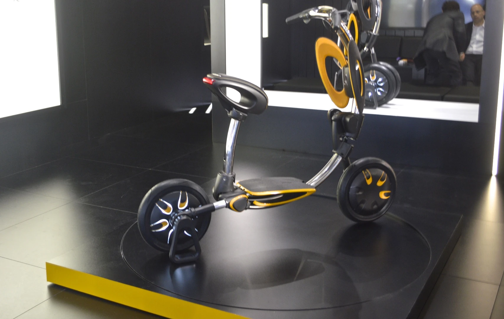 The INU scooter at the 2015 Frankfurt Motor Show