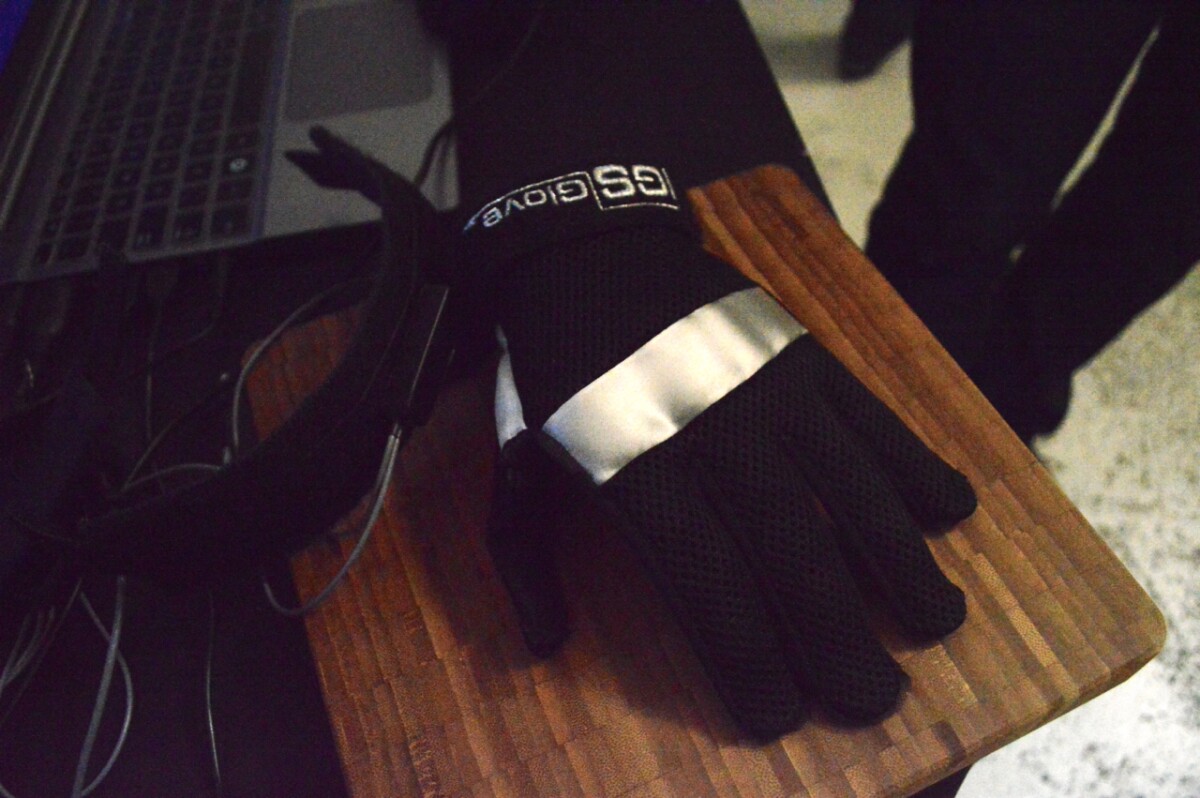 Animazoo's IGS Glove (Photo: Gizmag)