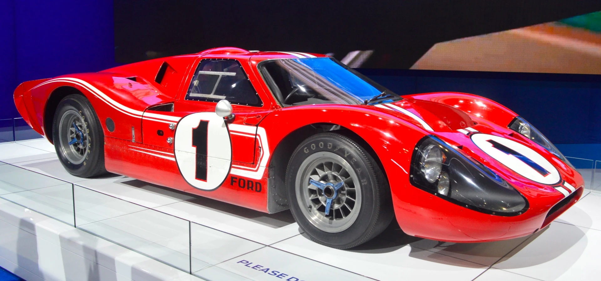 Ford GT40 looking gorgeous at SEMA