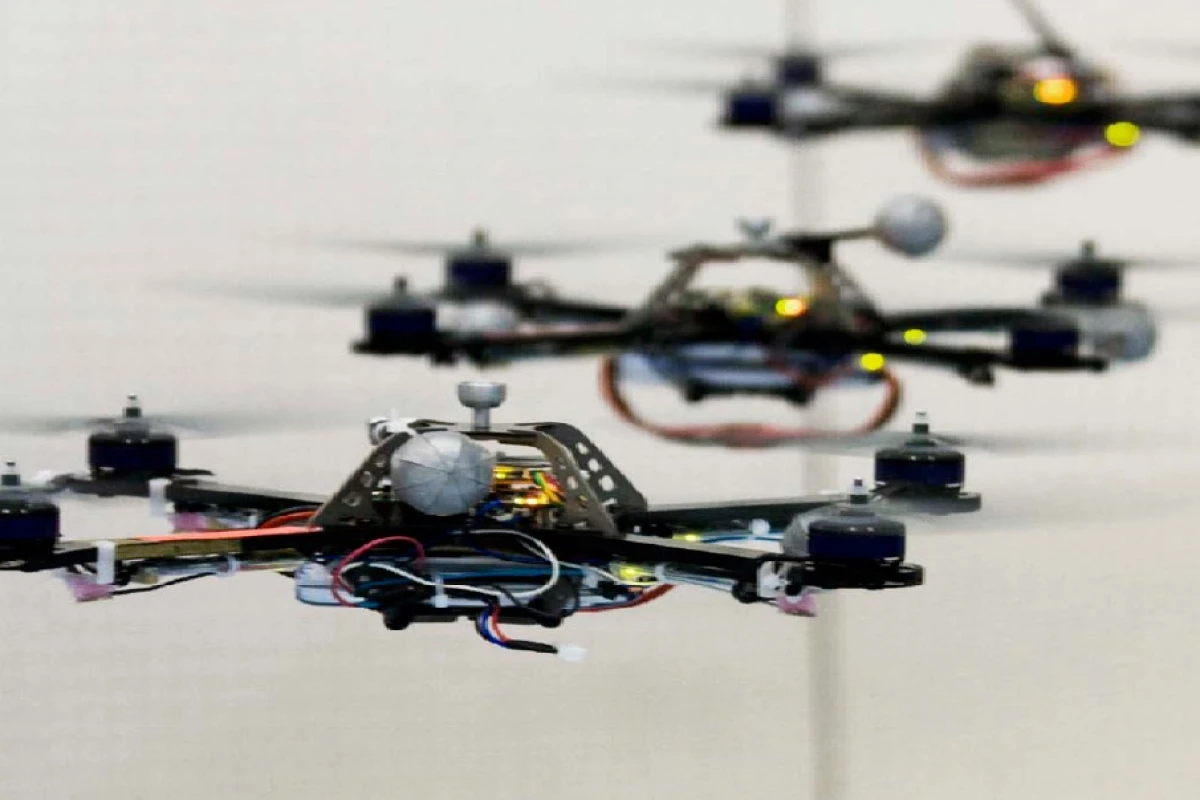 France's FRAC Center will be hosting an exhibition to be built entirely by flying robots (image: Raffaello D'Andrea)