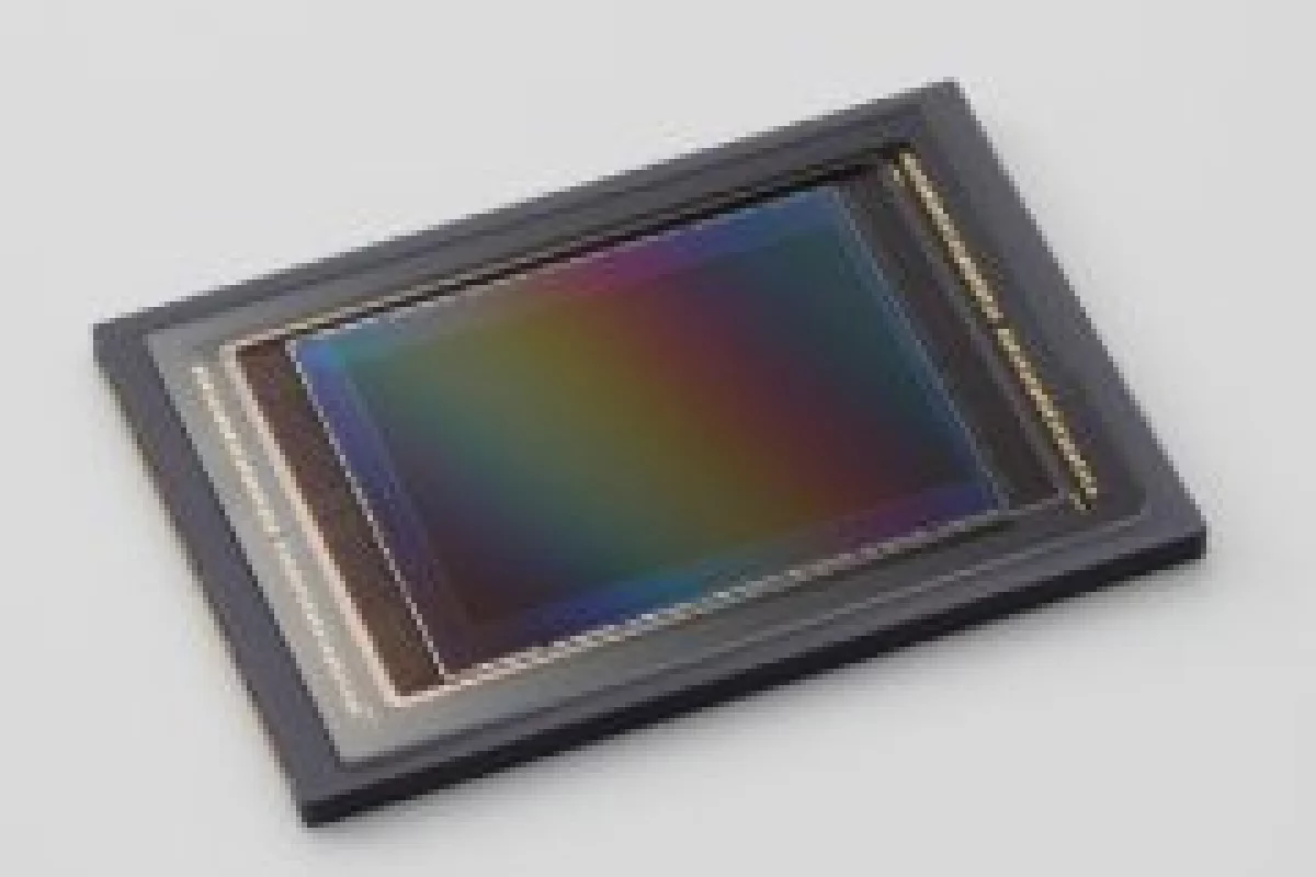 Canon's 120-megapixel CMOS sensor