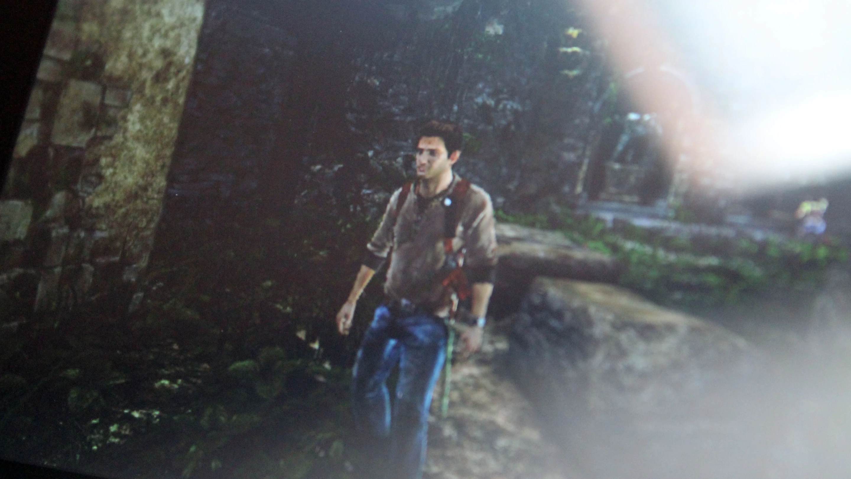 Gameplay from Uncharted: Golden Abyss on the Vita
