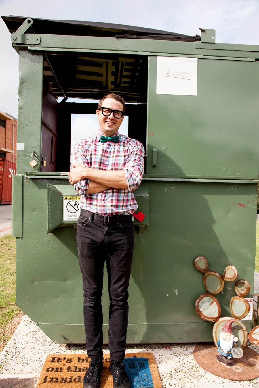 A number of modifications have been made to make the dumpster habitable (Photo: Sarah Natsumi Moore)