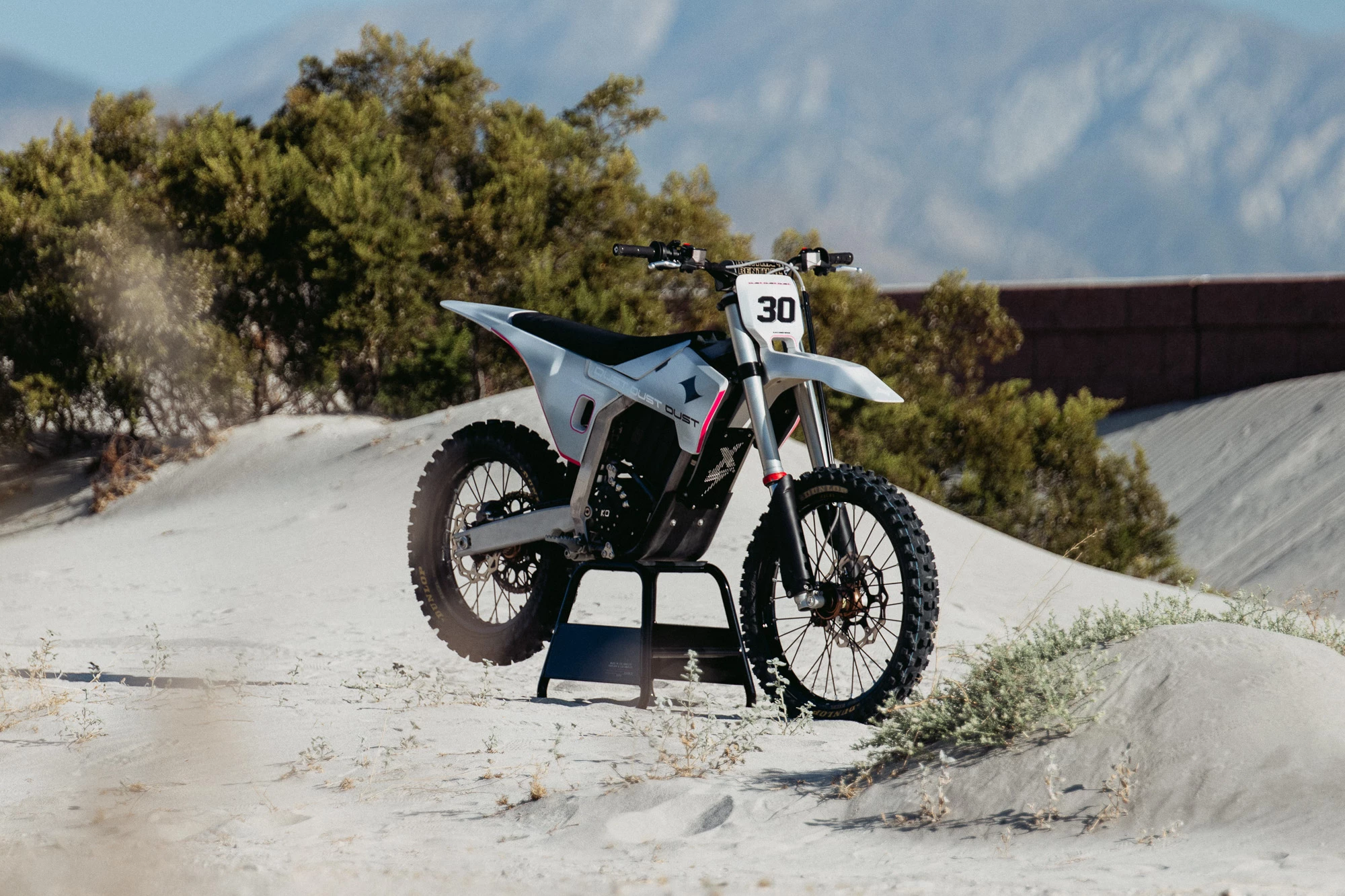 The Hightail has 55.1-inch wheelbase, which is around 2 inches shorter than your usual 250cc dual-sports