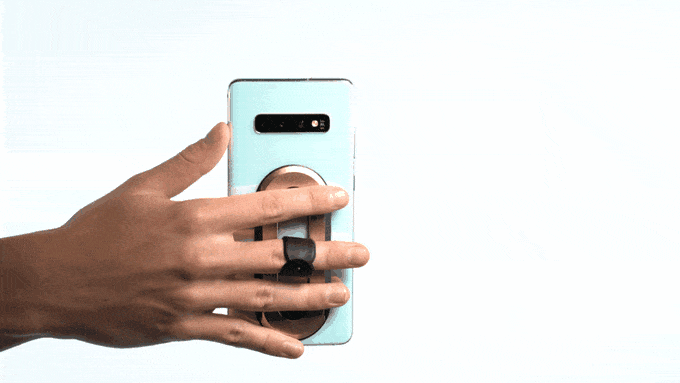 Switching between portrait mode and landscape mode is also easy with the 360 degree rotating finger band.
