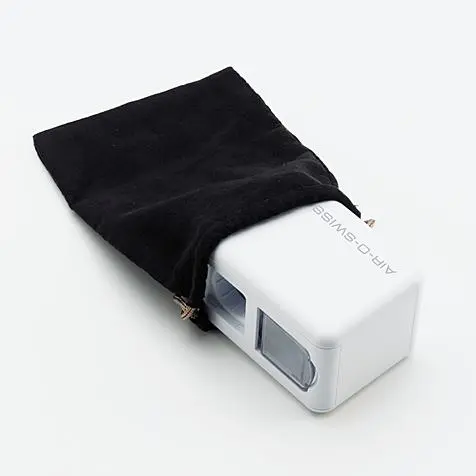 The 7146 comes with a travel pouch