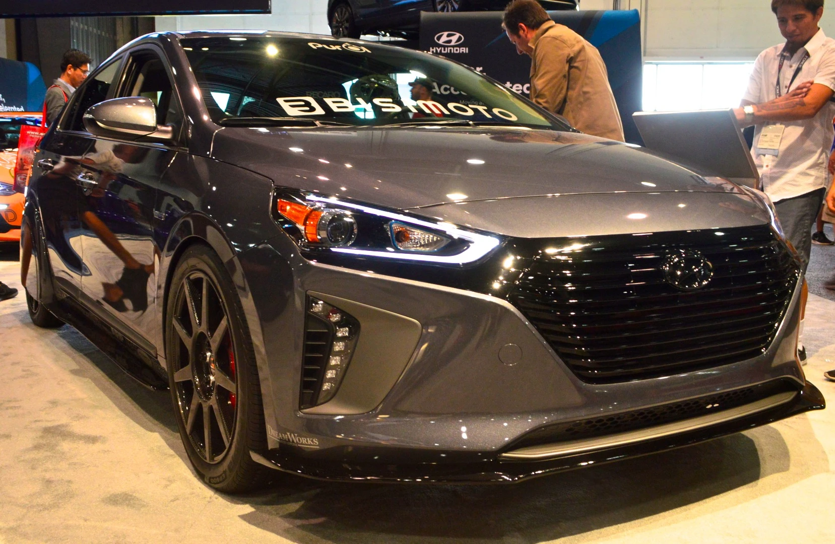 Bisimoto's Hypereconiq Hyundai Ioniq concept features a variety of modifications that push fuel economy to over 80 mpg