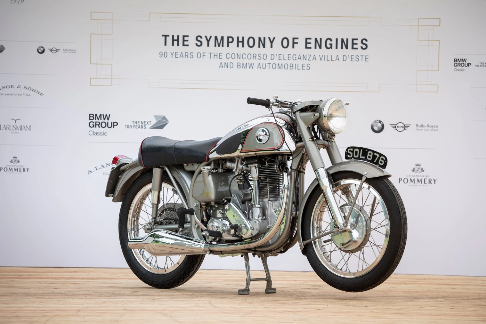 1957 Norton International 490cc, entered by Collezione Plahuta