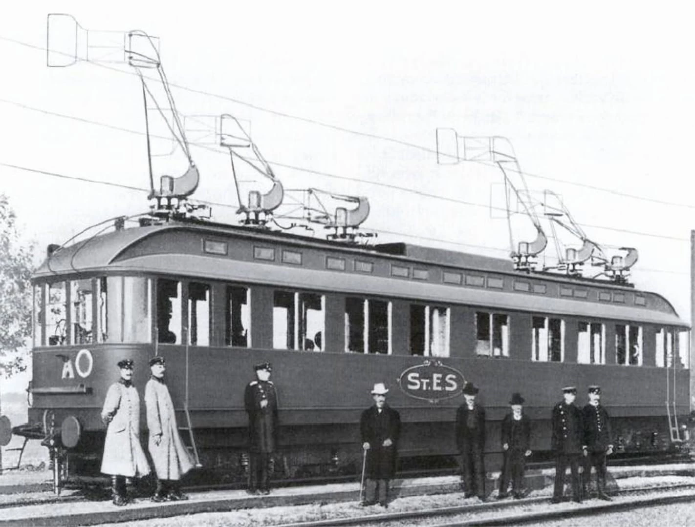 In 1902, a 23 km section of electric rail infrastructure was created from a military railway by the German Society for the Study of Electrical Rapid Transit and a series of absolute land speed records followed