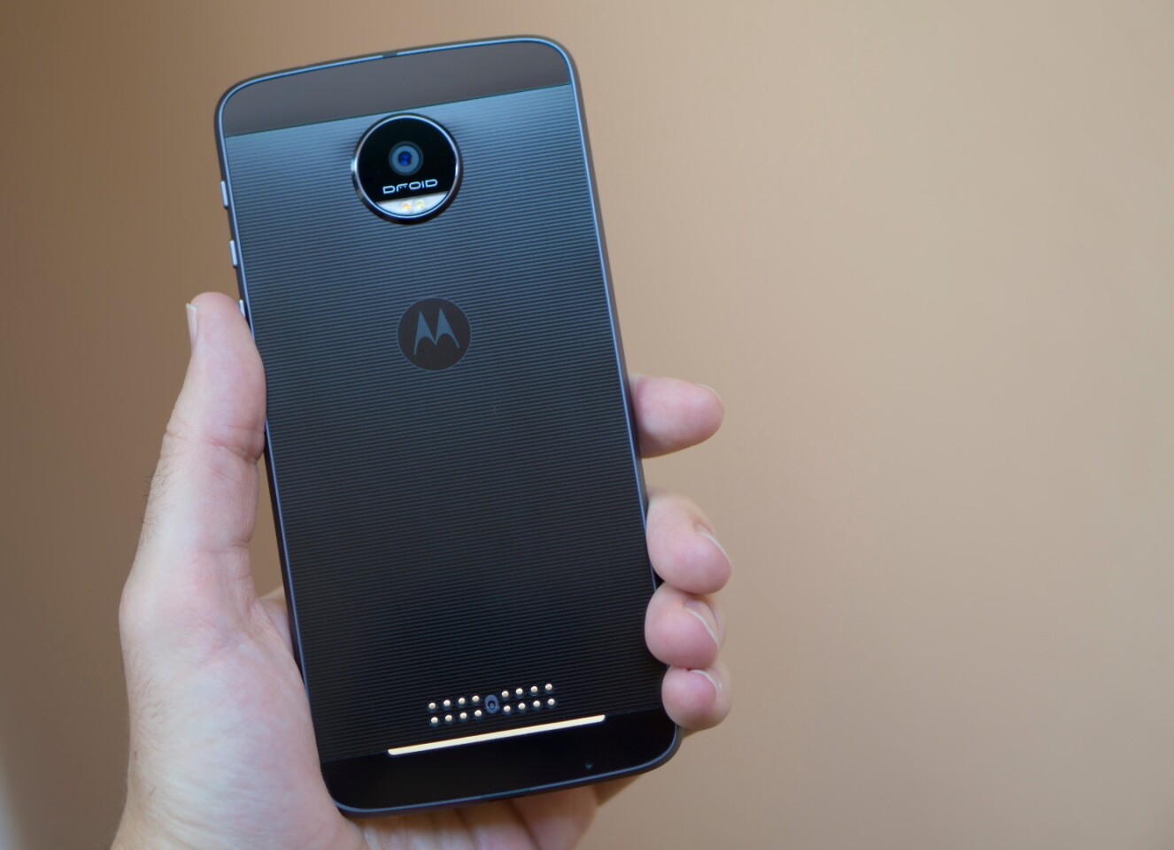 This is how the all-metal phones look with naked backs