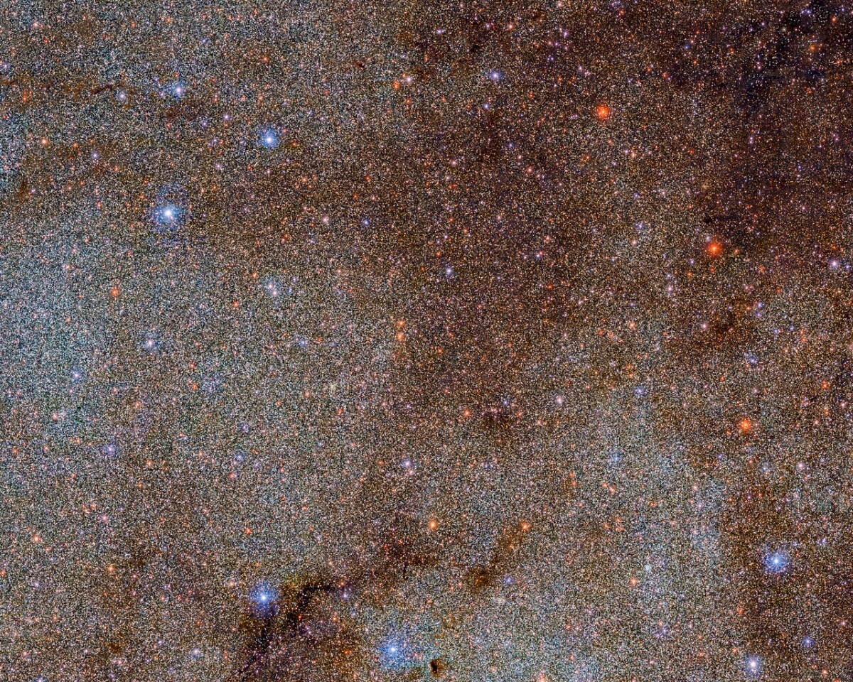 Magnified portion of new image from DESCaPS2 reveals an incredible level of detail in individual stars