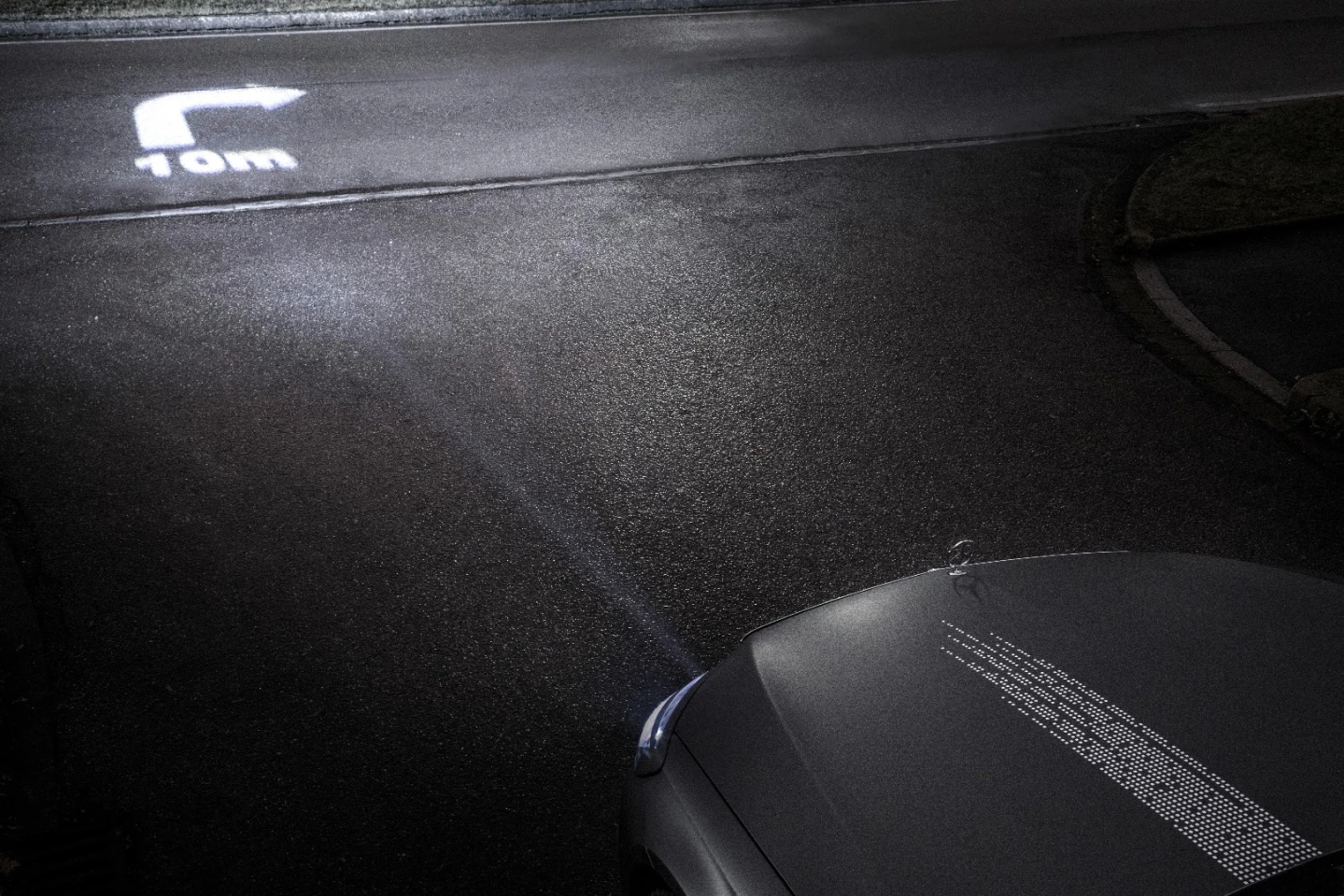 The Digital Light system has the ability to project different objects onto the road