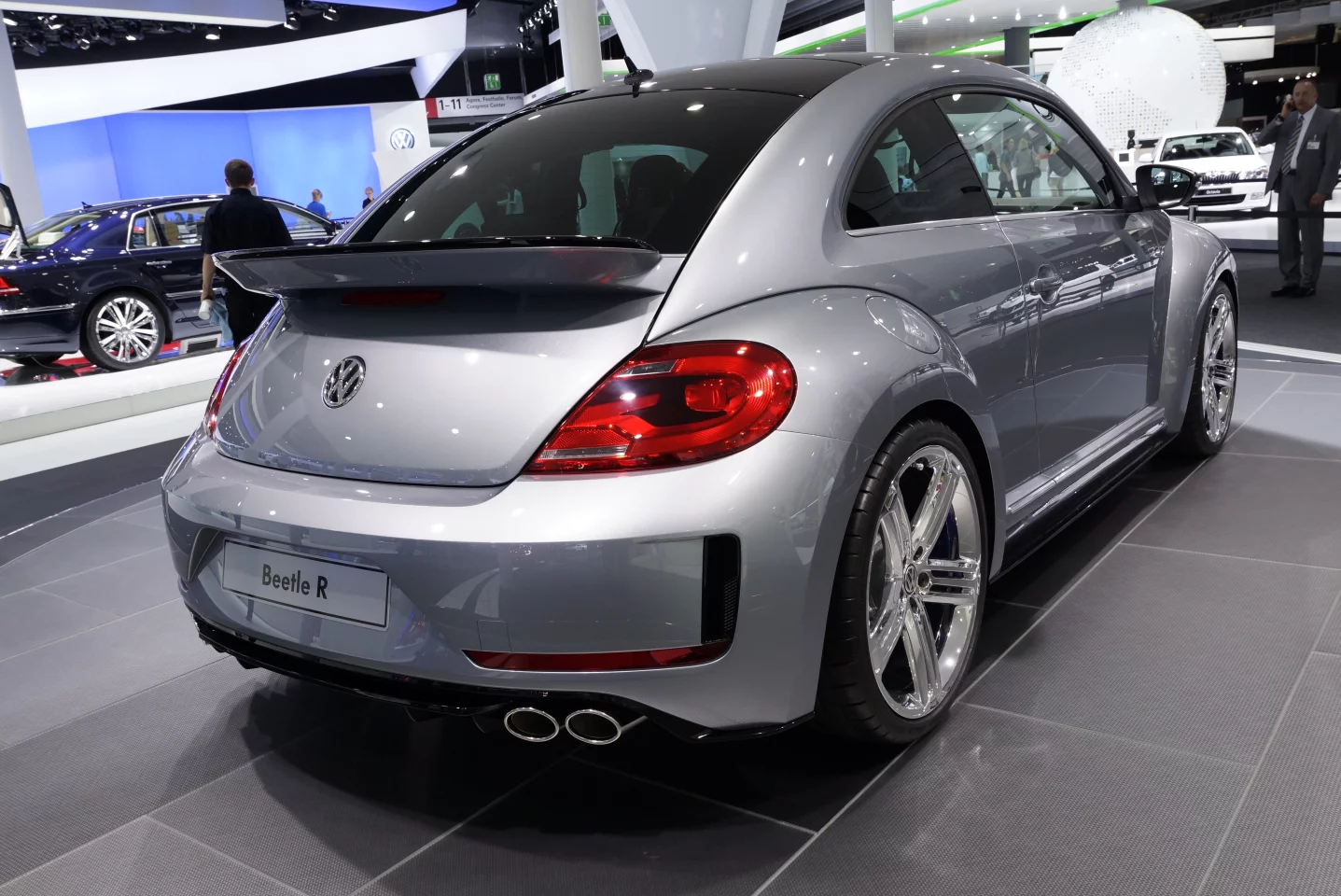 The Beetle R's rear end features bumper air vents, and a larger spoiler