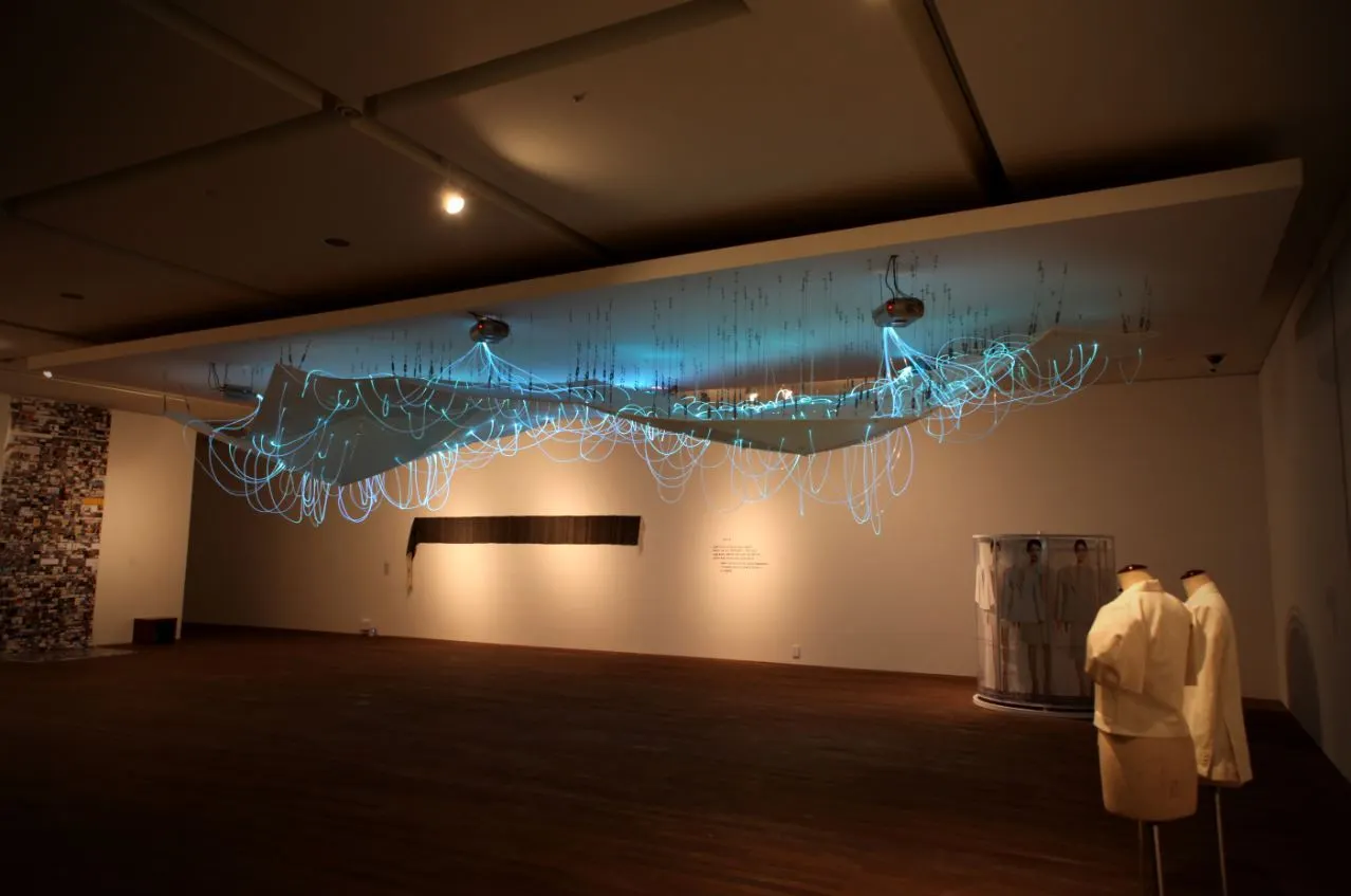 According to E/B Office, the installation is intended to "express a flux of mood, feeling, intensity and time transmitted to a spatial 3D body" (Photo: E/B Office)