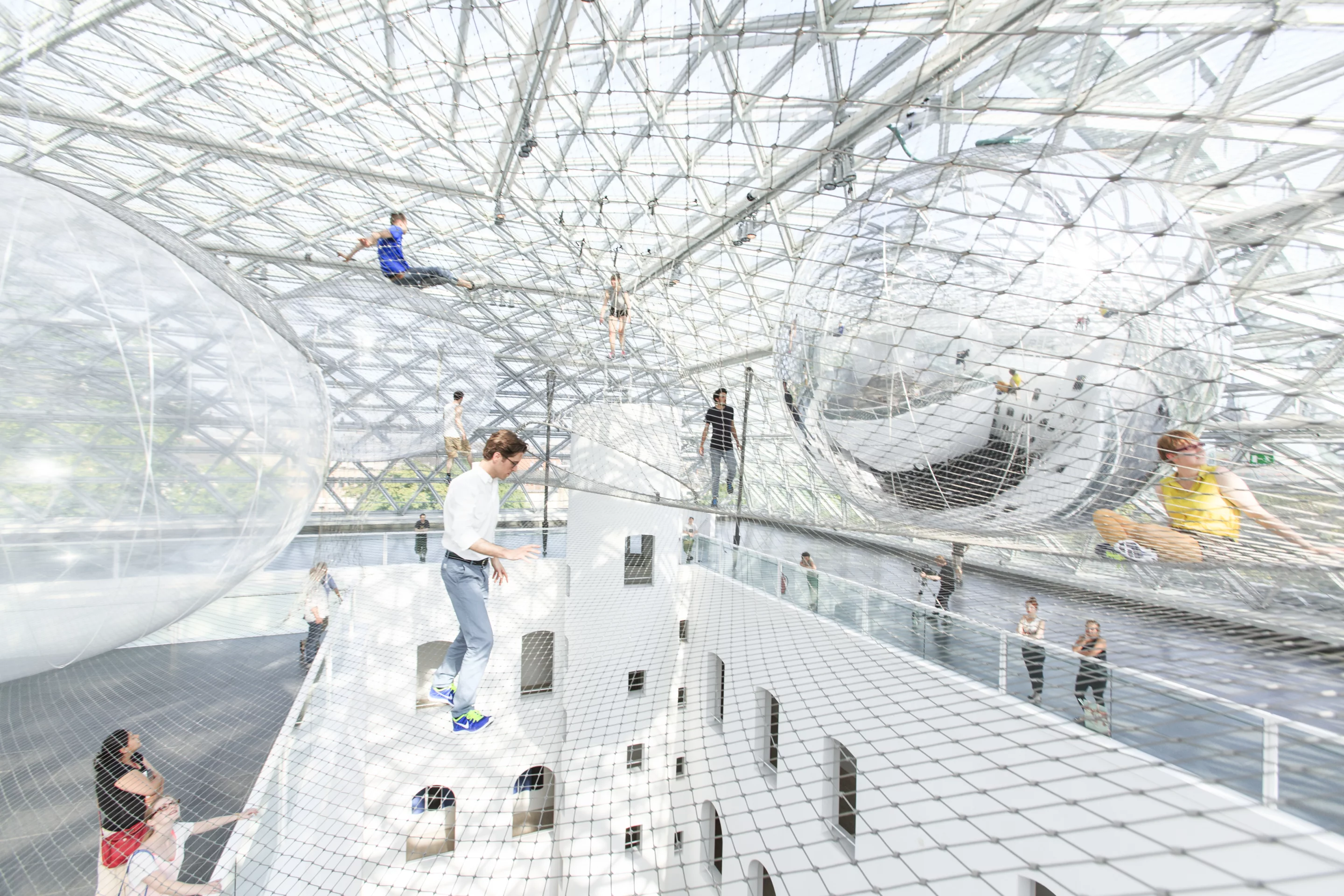 The in-orbit art installation by Tomás Saraceno is currently at the Kunstsammlung Nordrhein-Westfalen gallery (Image: Studio Tomás Saraceno © 2013)