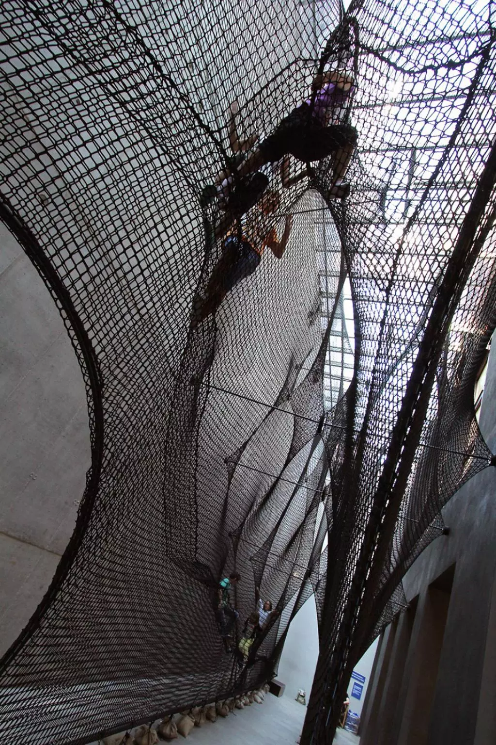 People moving between sections of Net Linz