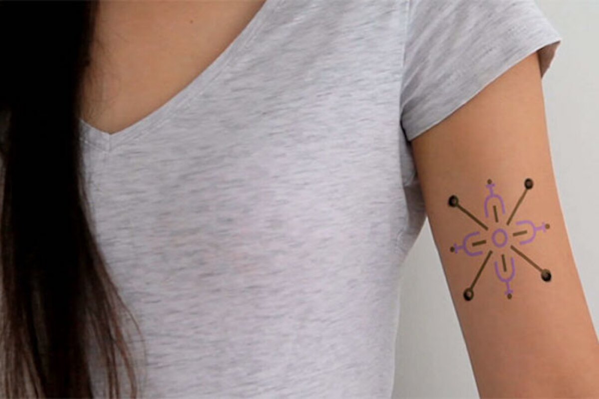 Researchers from Harvard and MIT have developed a smart ink that could make for tattoos that monitor biometrics and change color in response