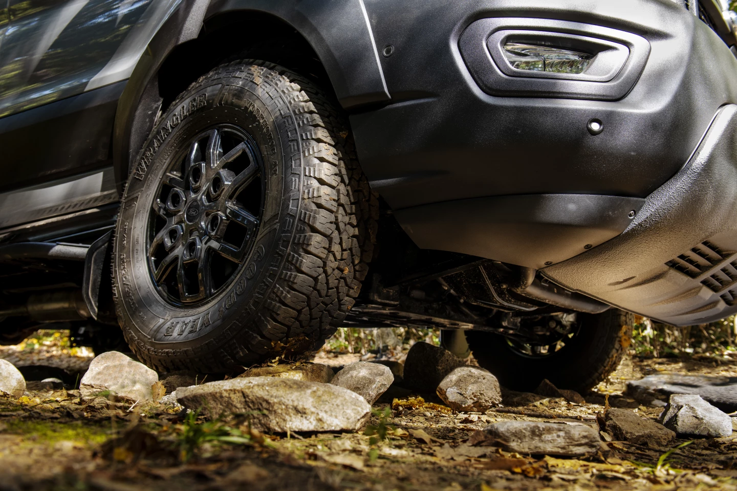 With intelligent AWD, a suspension lift and all-terrain tires, the Transit Trail is more prepared for rocky terrain than the average van
