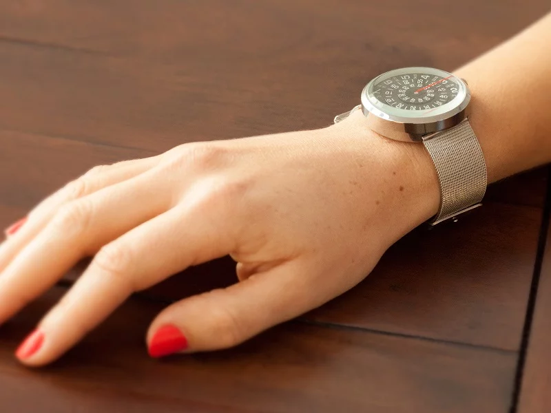 The Visus Watch is unisex, and therefore designed to be worn by both men and women
