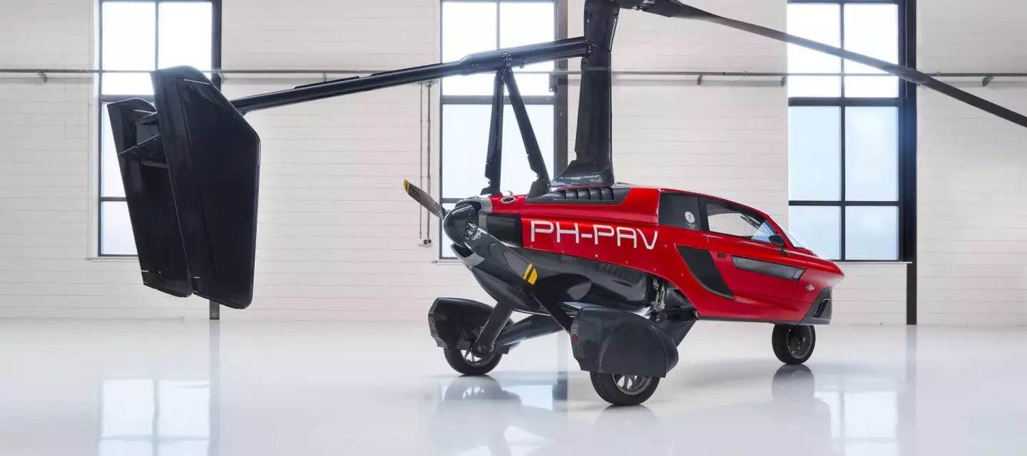 The conversion process between road and flight modes takes a few minutes