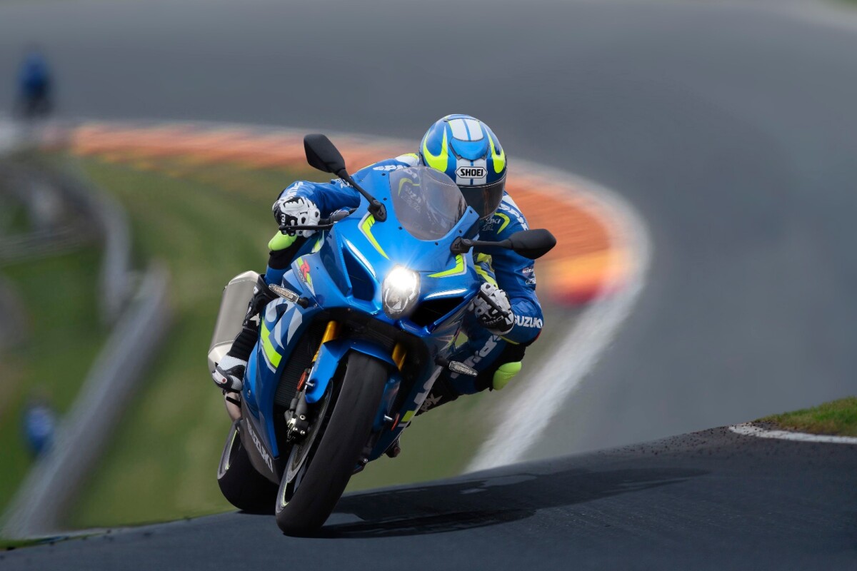 Suzuki GSX-R1000 L7: won't be released until the second half of 2016