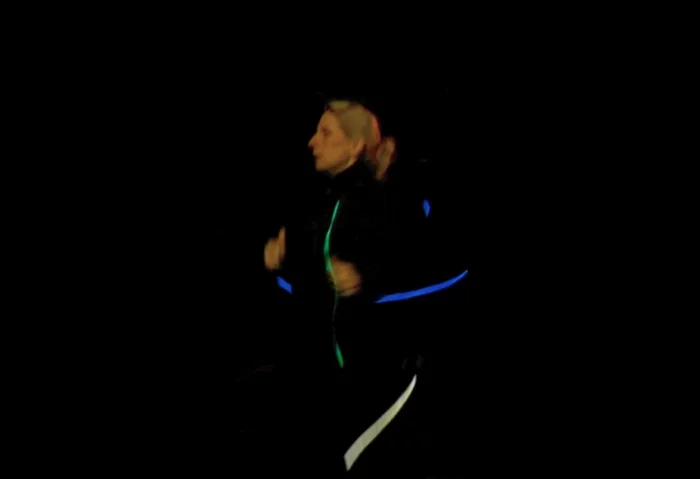 The garment appears a normal jacket at first glance, though using a heart sensor strapped around the torso and GPS data from a companion app, it provides feedback on speed, heart rate and location by illuminating lights down its front and along the sleeves